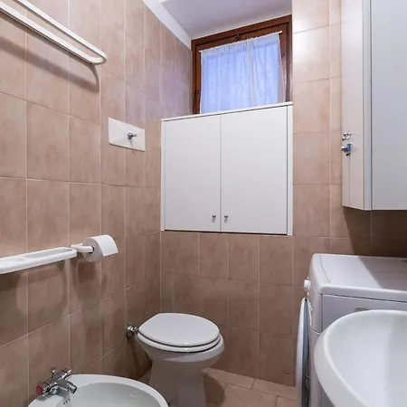 Mysa - Lovely Studio Between Lake And Castle דירה Perledo