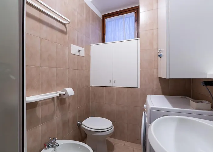 Mysa - Lovely Studio Between Lake And Castle דירה Perledo